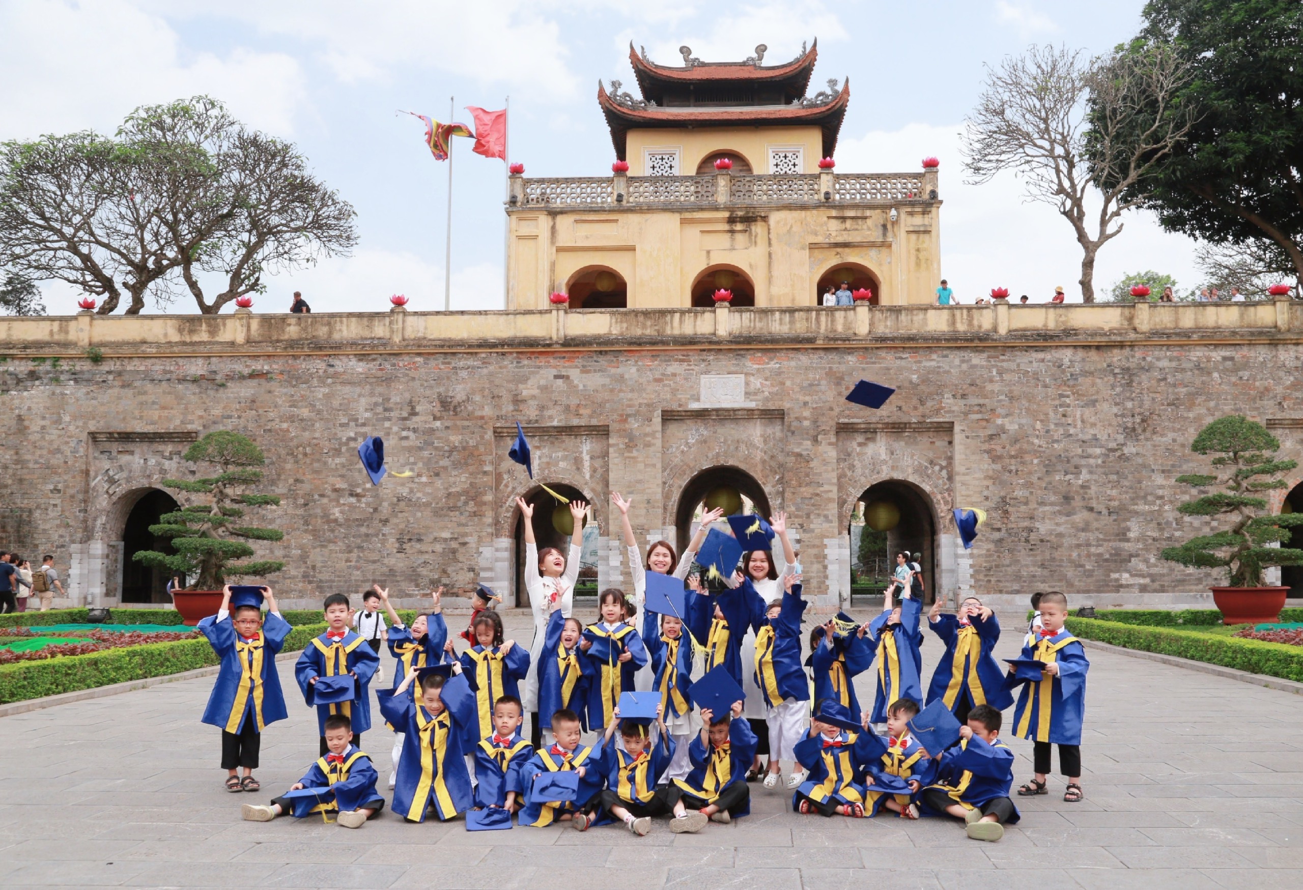 Slide 898c058e-79d9-4b1d-a400-fc5a643bc4a9