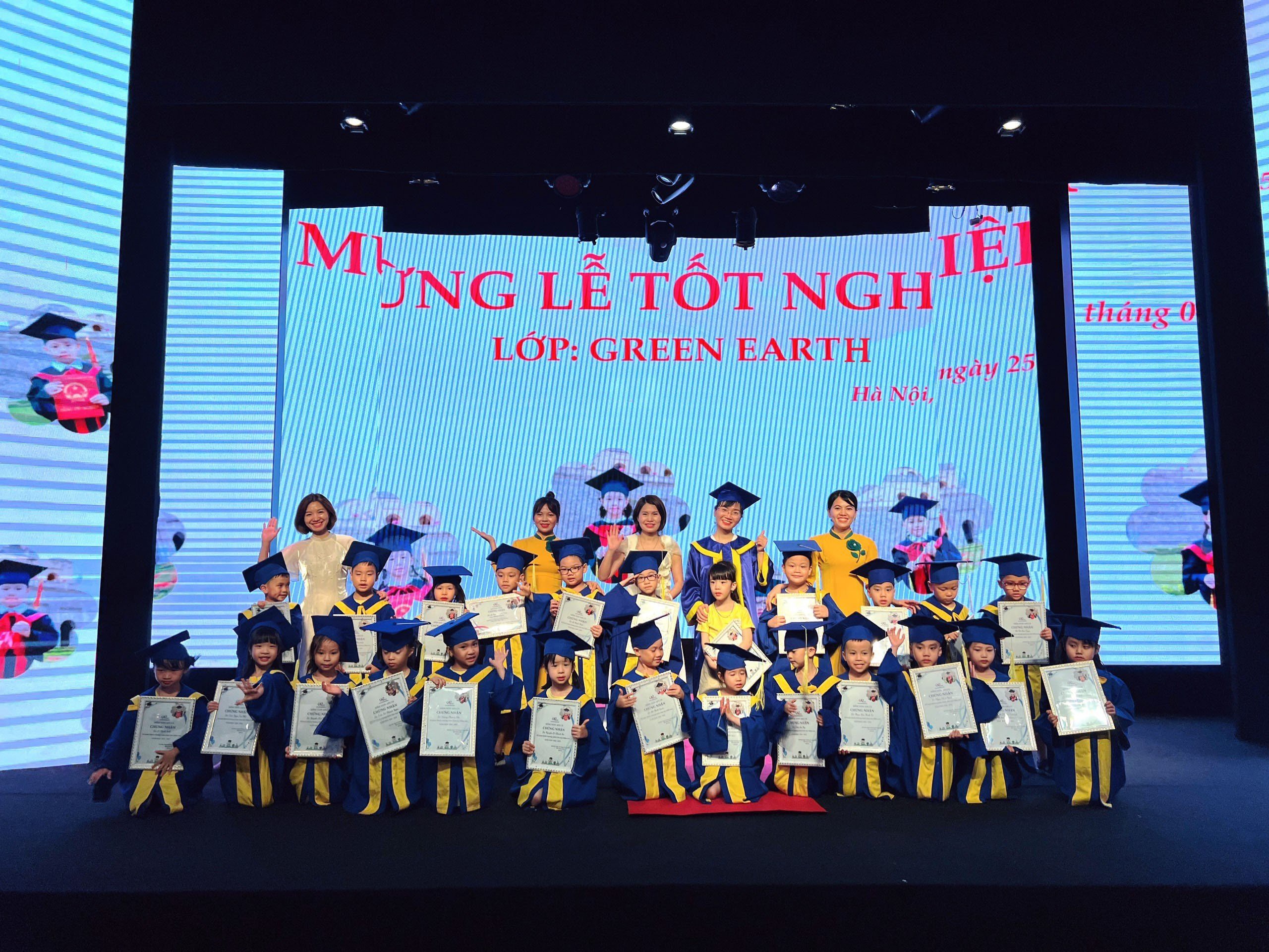 Slide 7ab1810d-aeb4-4eab-bfce-a9f5e5221fd0