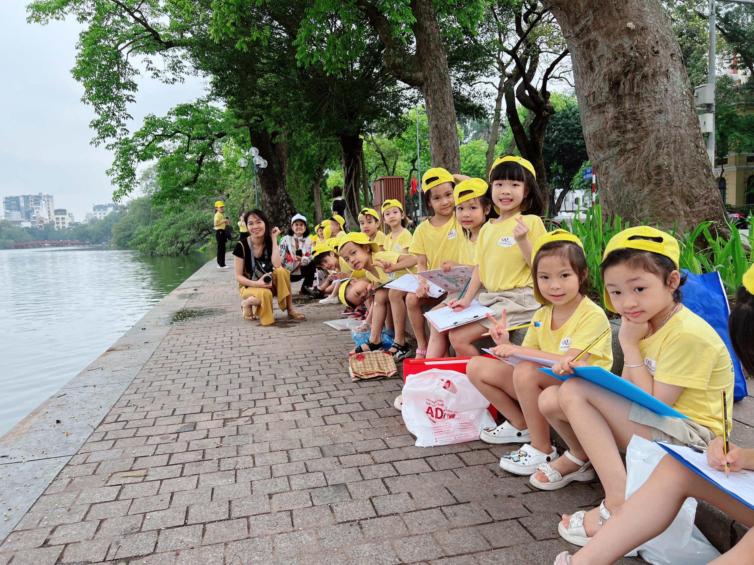 Slide 76920c44-46eb-4d74-86ee-61c8a5c4cfc0