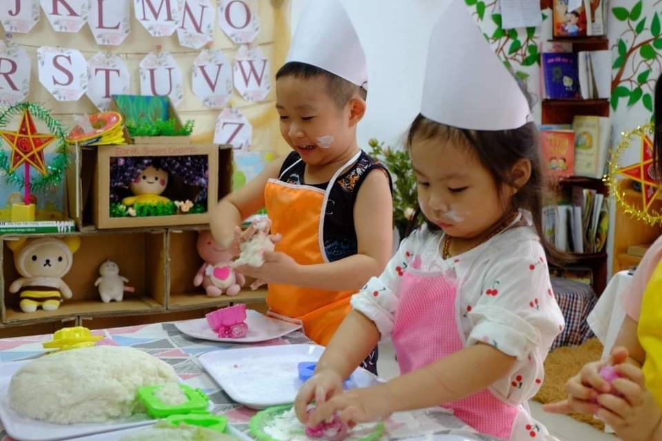 Slide 4cb99415-574a-40b9-bea2-4b06060317fe