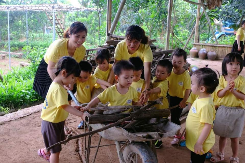 Slide e6a1824b-e452-45d7-b9e6-a3700c7ed73d