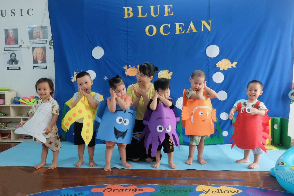 Slide 733d2d2d-b748-406d-8b76-51a2825e15d6