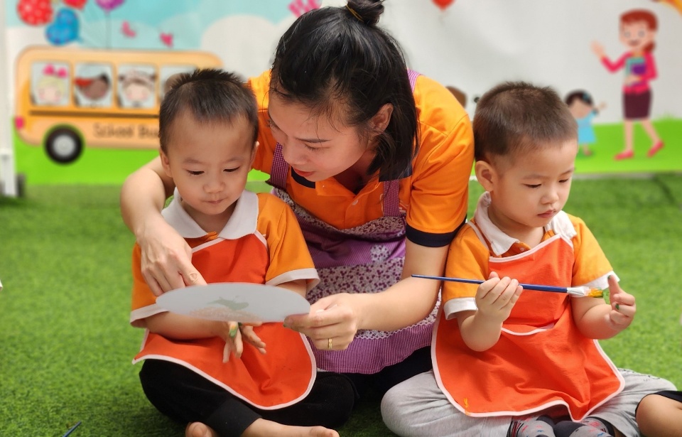 Slide a329374b-38a8-4d79-a1cf-f29133bf93fd