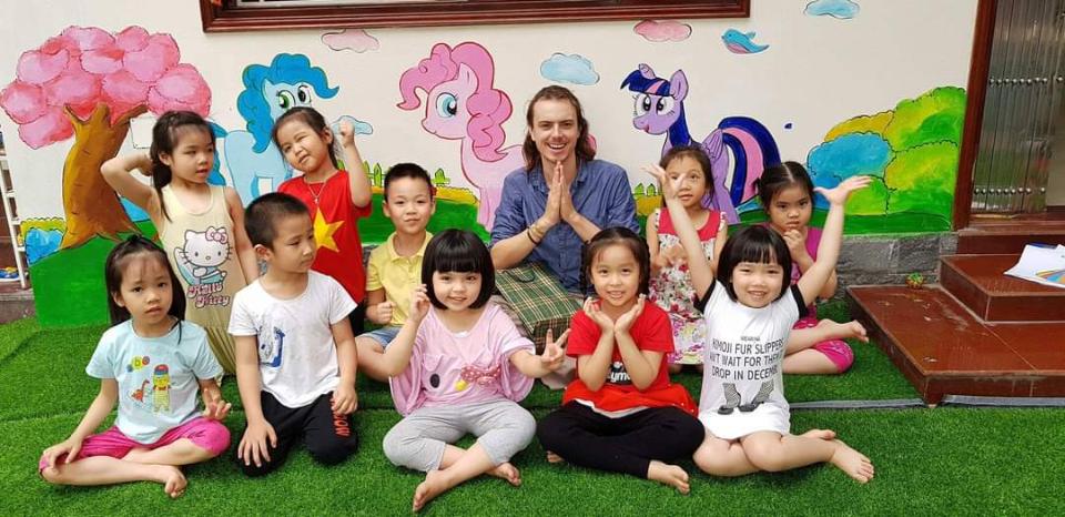 Slide e51bc48c-bab8-4a24-b080-9a61c241f4d0