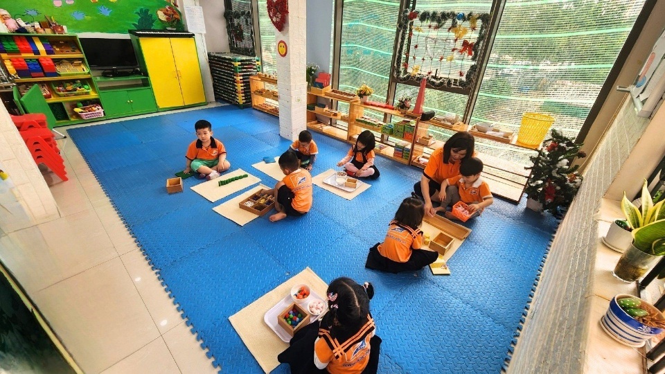 Slide fbed3711-1790-470d-adaf-ab3de373084e