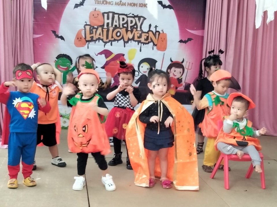 Slide 88038986-2a3d-48bd-bb8e-3b4c60a36d4f