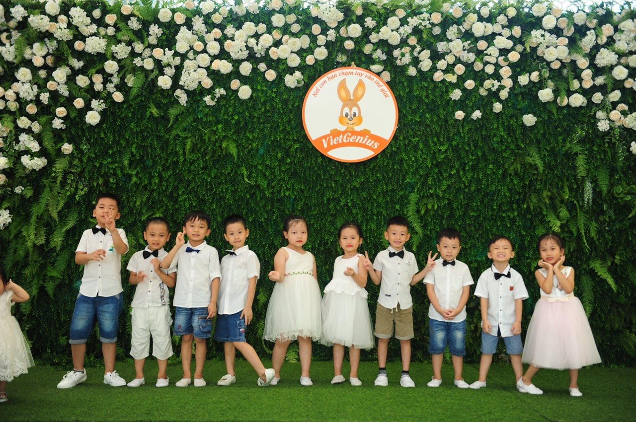 Slide c64647b1-bb93-4b1e-beb4-828550fd456c