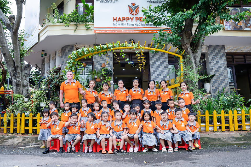 Slide 1d889fb9-d5e7-4f10-9f2f-60f899bfee7f