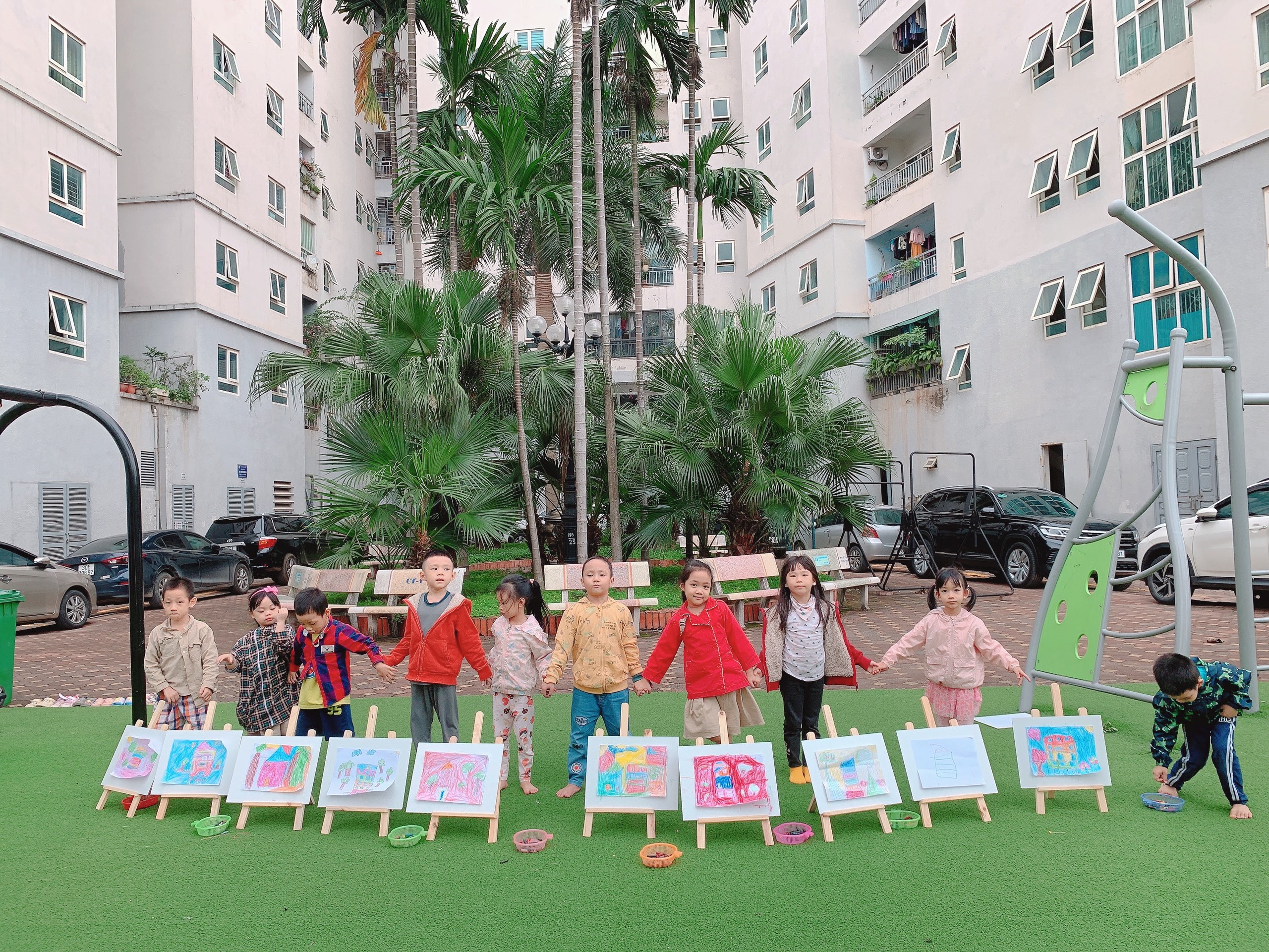 Slide 5274c7e6-fd3c-4817-99dd-335945f0cd29