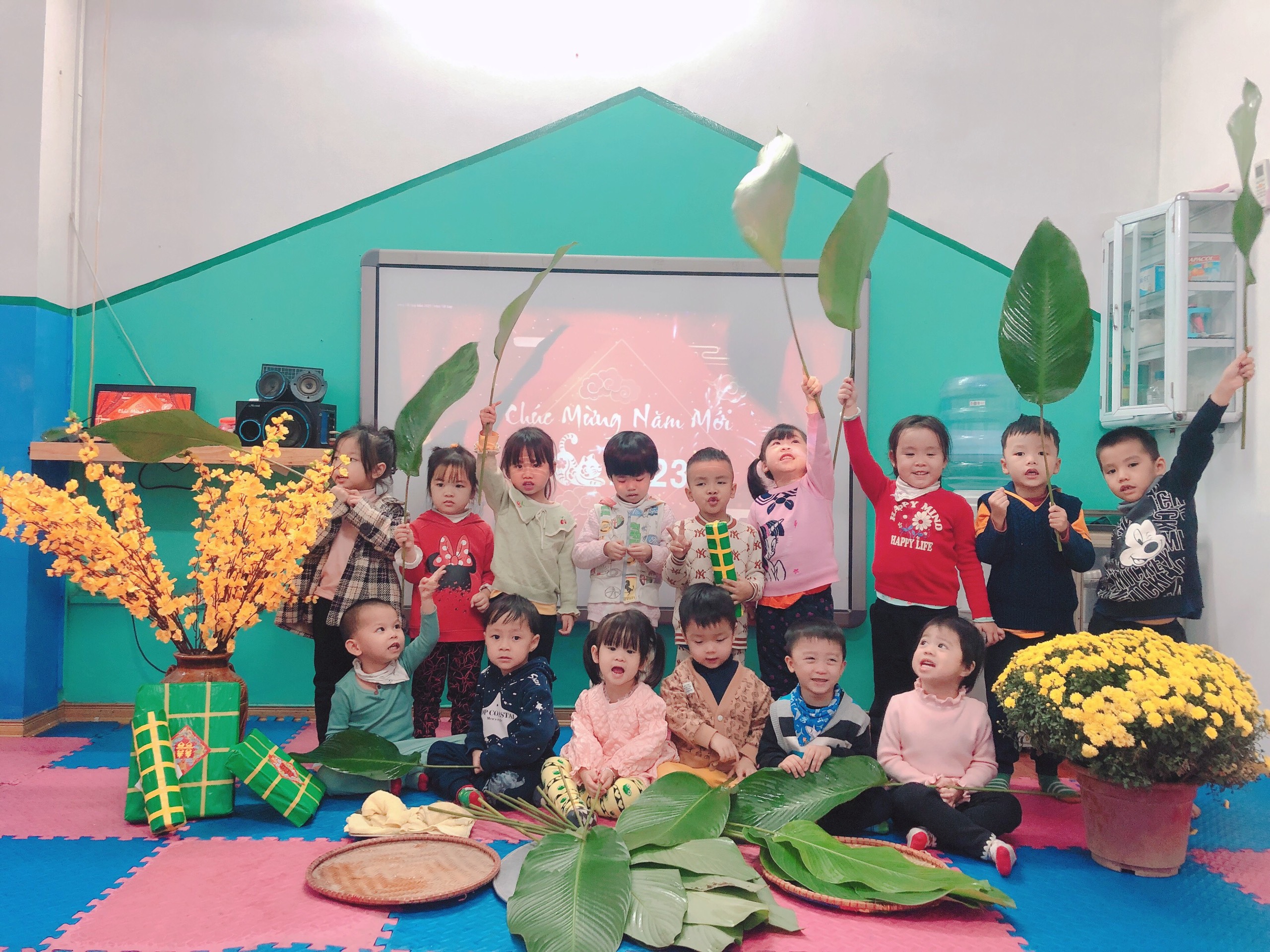 Slide ccc6a40d-6576-4353-956f-c1f24a0bada5