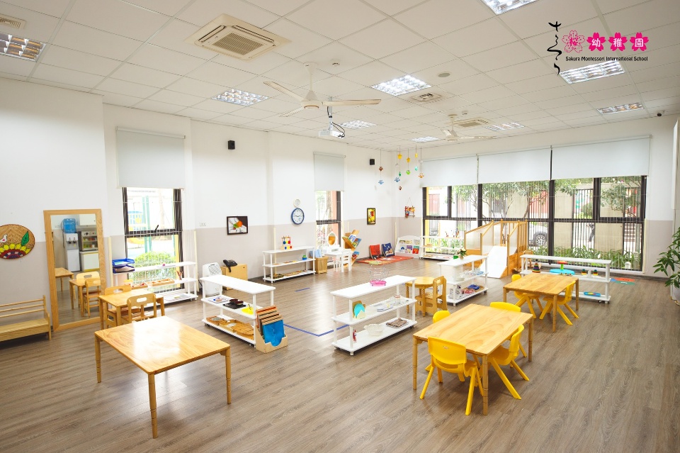 Slide b0929651-7395-4b12-9482-ce92adf20697