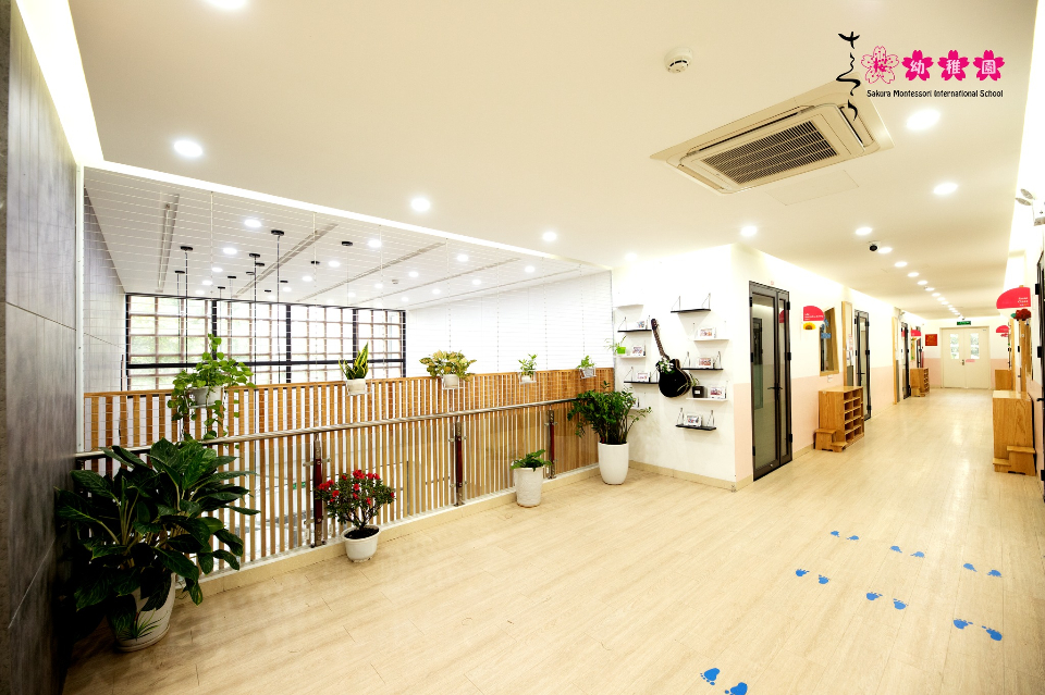 Slide 2eae4f14-594a-4f2f-baed-31c7eabec3c1