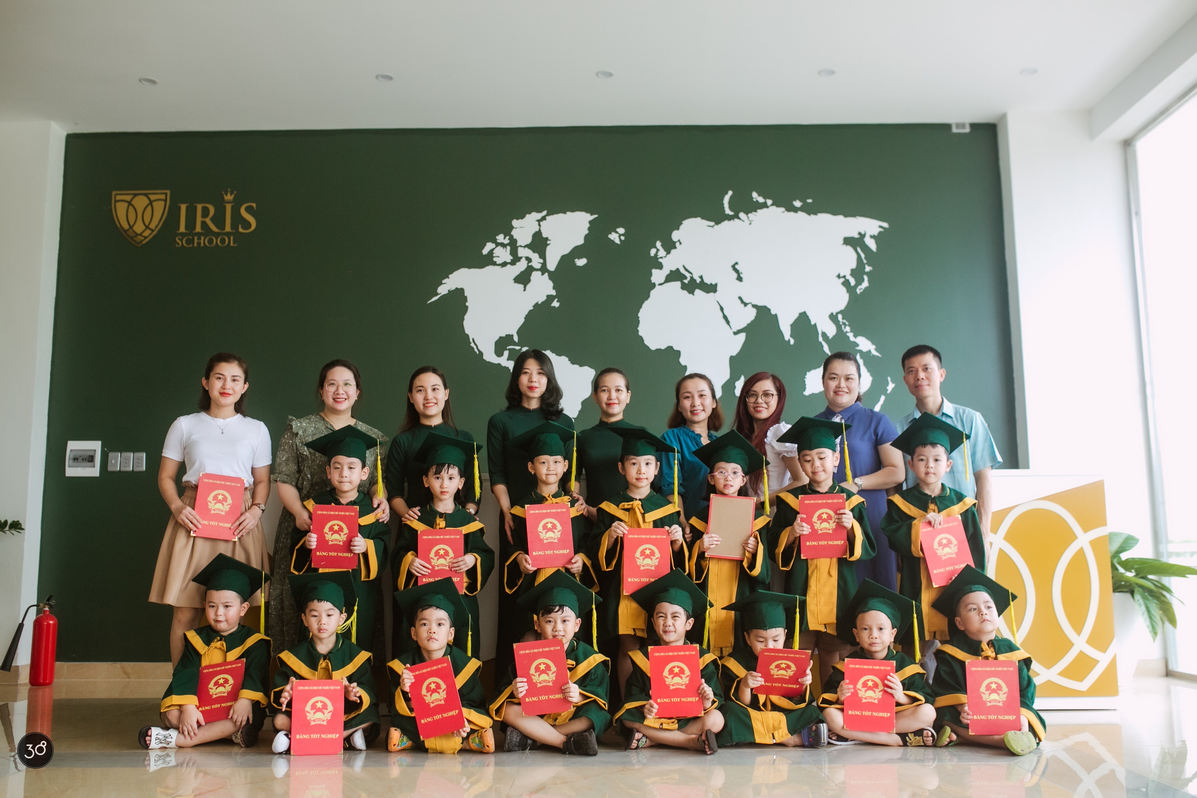 Slide 47c38702-126e-4cd0-82f4-7e8a0ae970c2