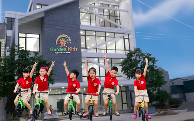 Slide efd8b8a5-9258-4ad7-b619-2941fbf3bd55