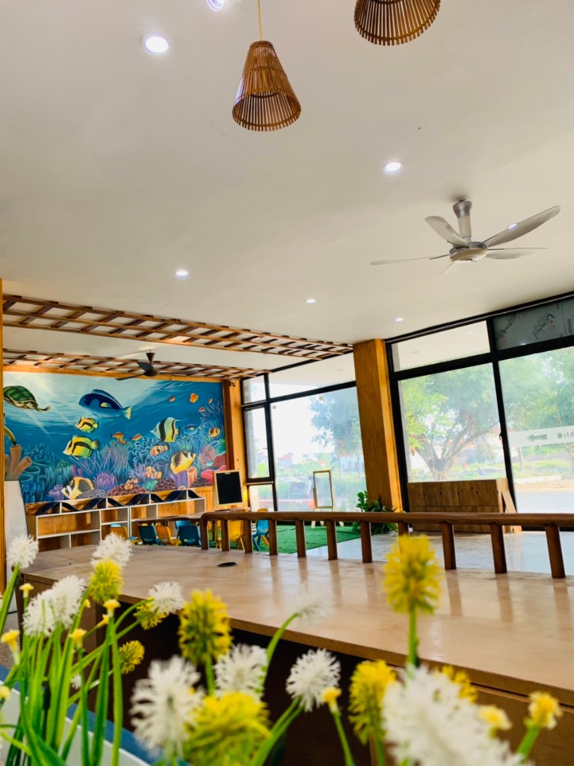 Slide f7e49122-ae95-4b08-a411-54dcb39ceca8