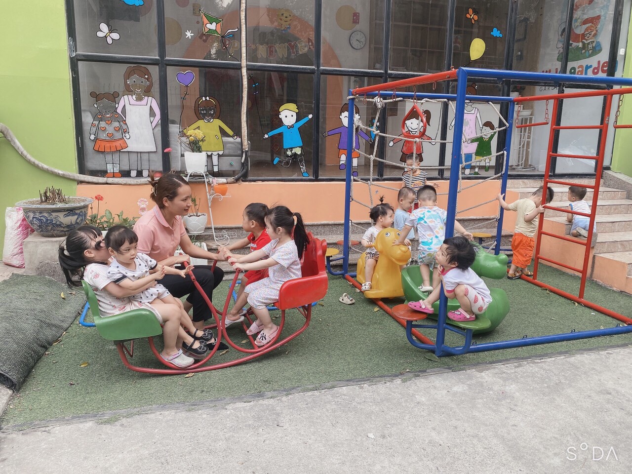 Slide d96c543e-42bf-485c-8af9-0750cf29b5cc