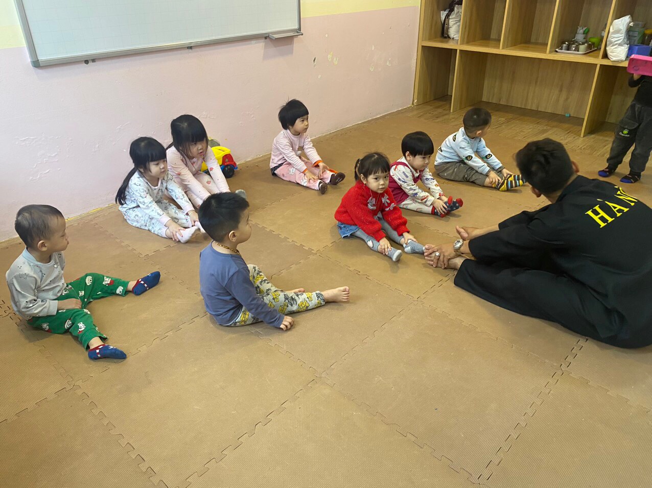 Slide a527673d-f44f-42bd-92c7-8ebb543b706f