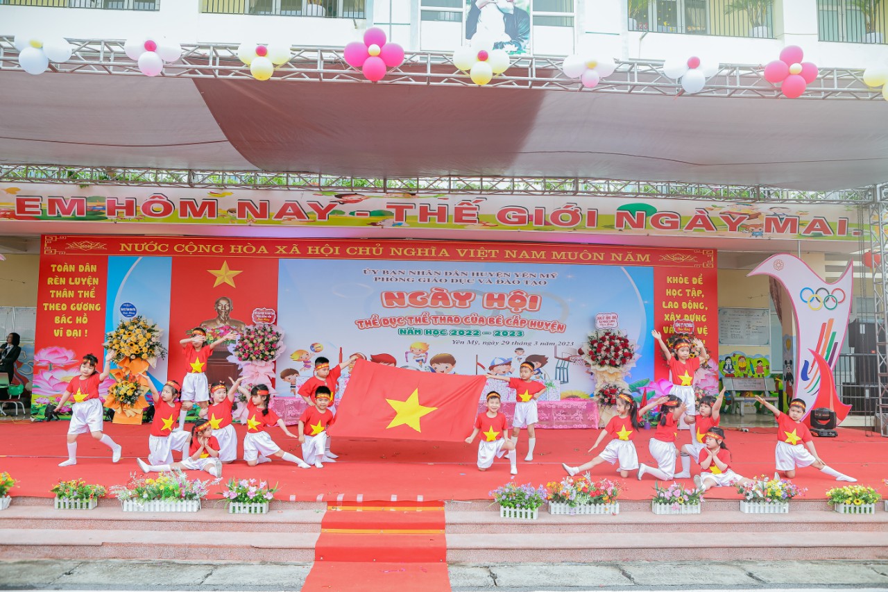 Slide cbbe9ea1-032e-48aa-8a07-8b3c86e5e313