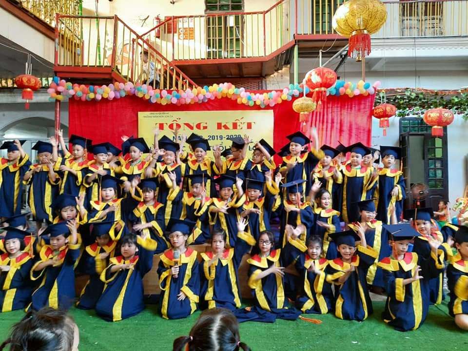 Slide 02439715-8307-4df2-94dc-4dbee90ff4c0