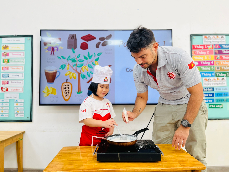 Slide 61b04eed-9fb1-4ca6-9132-cdd7d7531923