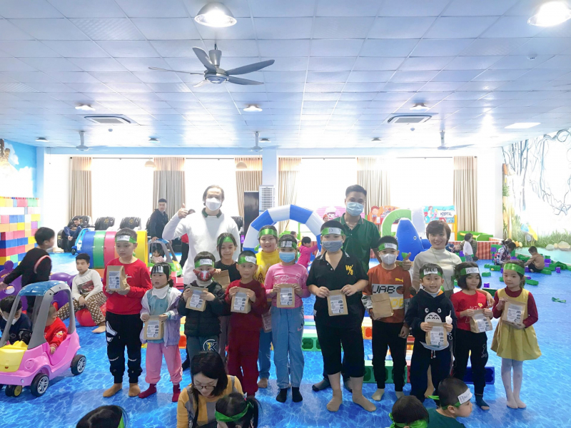 Slide d5b76903-e45a-4ecc-9fa0-8d69f6cb49c2