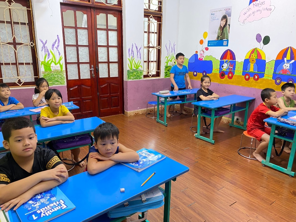 Slide af218e80-af55-4d0c-b843-343d0ce6dfc1