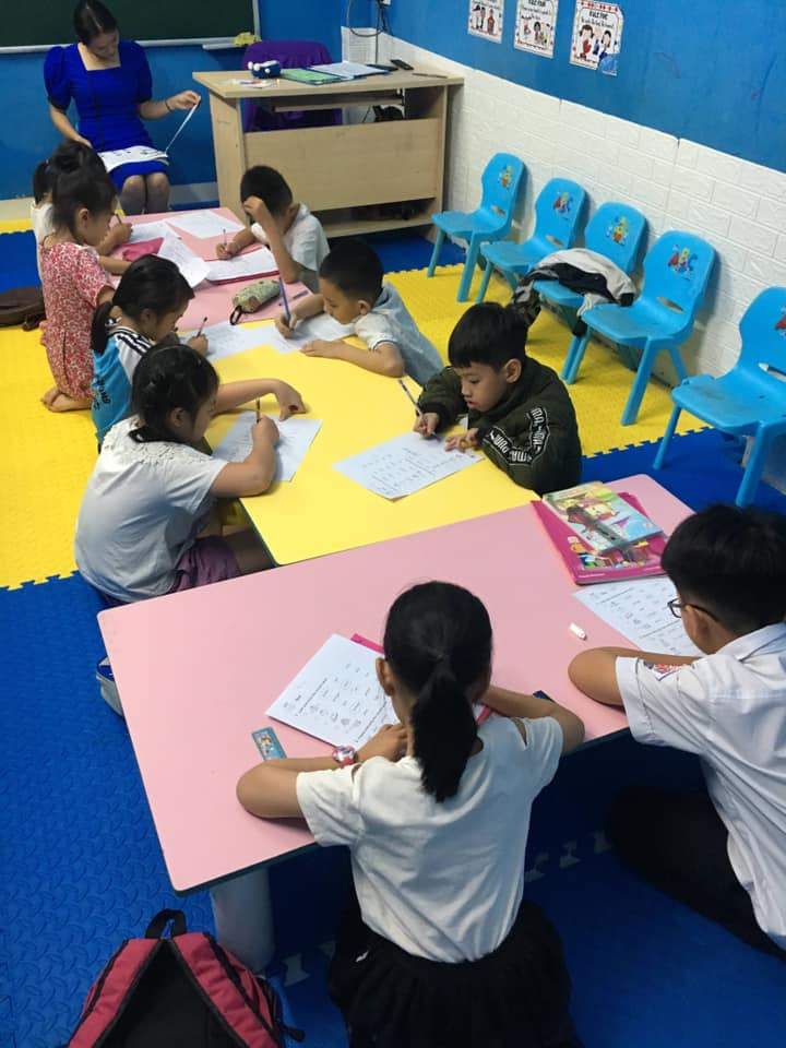 Slide 4cb347b7-4efe-4284-af07-7436e04bf629