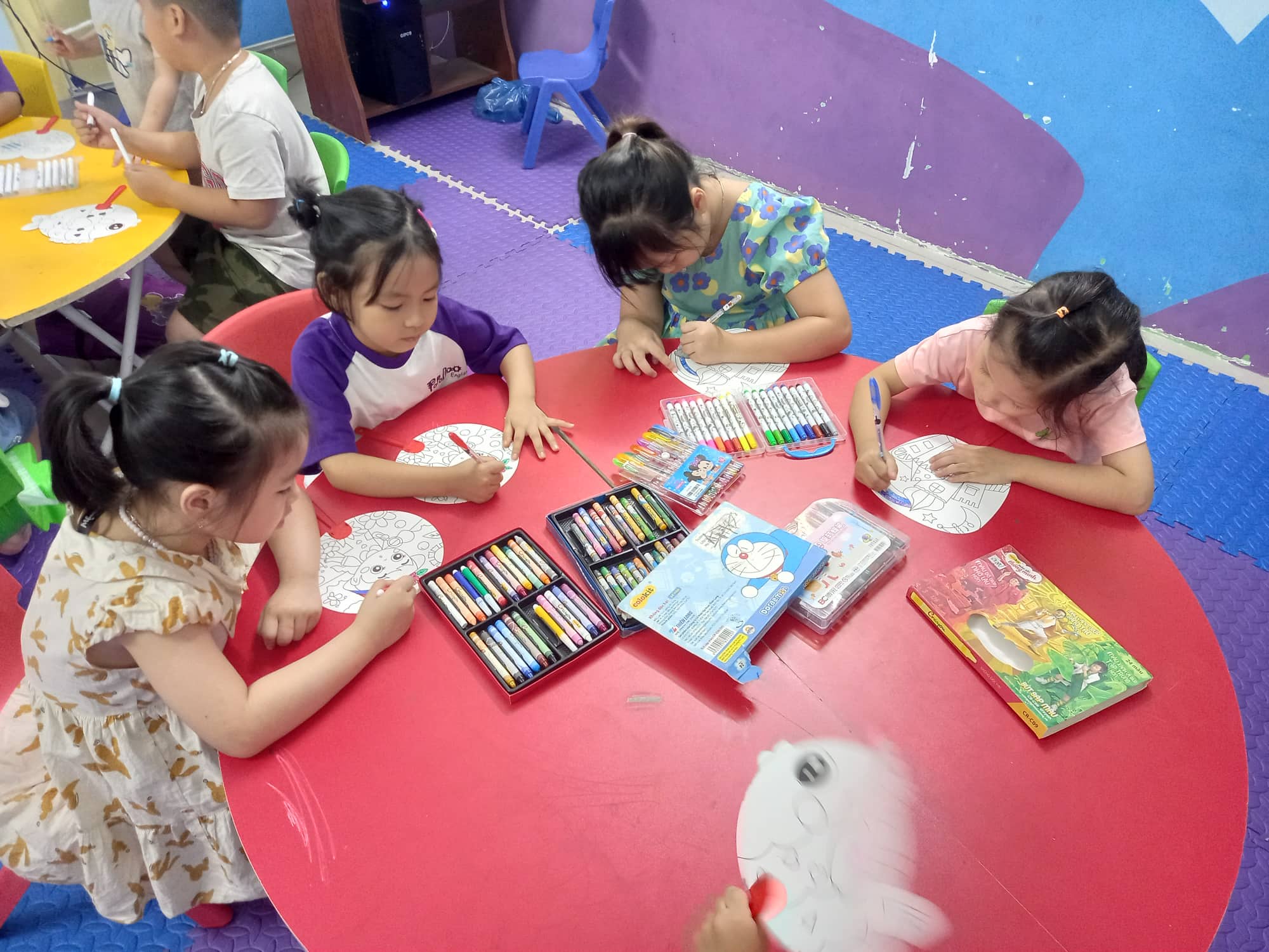 Slide d1e0b6b5-4091-4ab0-8675-97a42e8950b4