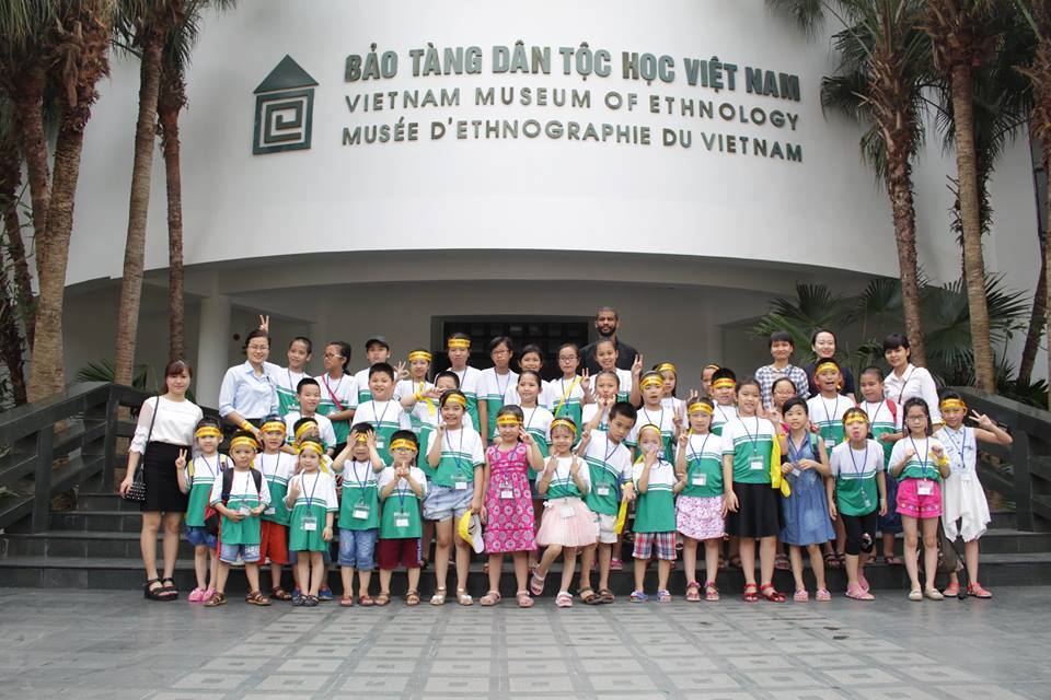 Slide a562c105-173a-4e36-993c-2d1bfe26834b