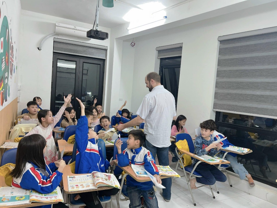 Slide 2d0693c8-05ed-443c-8dd4-a91bd3054d13