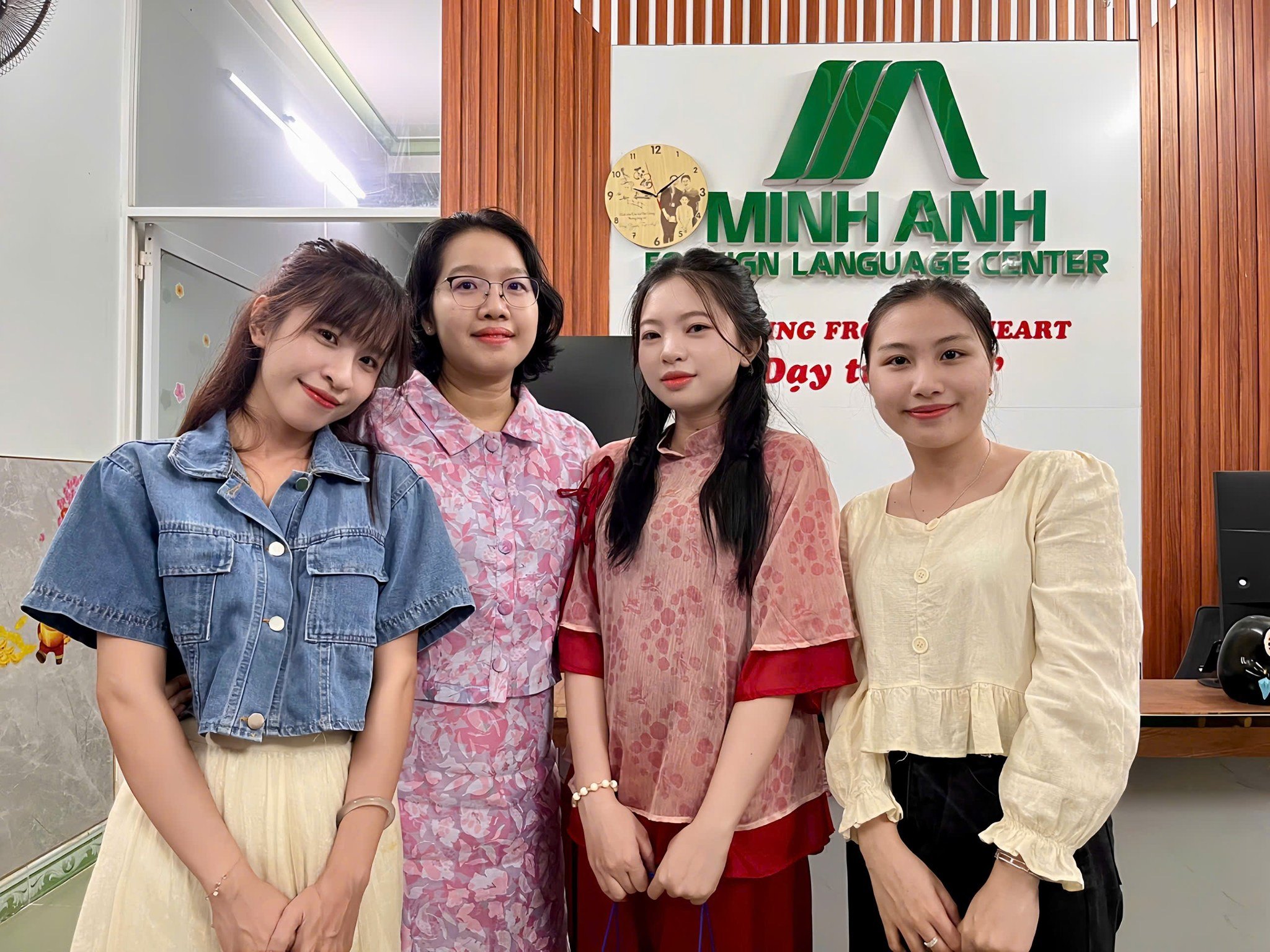 Slide c7be58ac-21eb-4284-b211-7b7bf1075bda