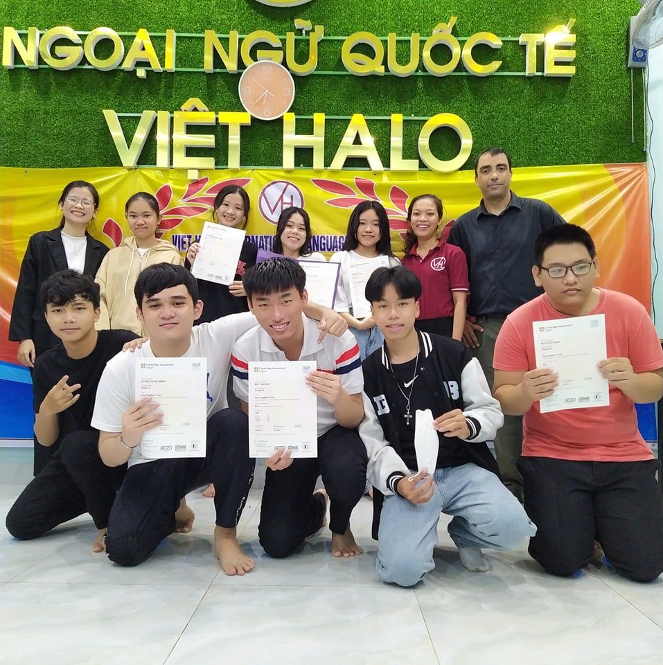 Trung tâm Ngoại Ngữ Việt Halo - Định Quán