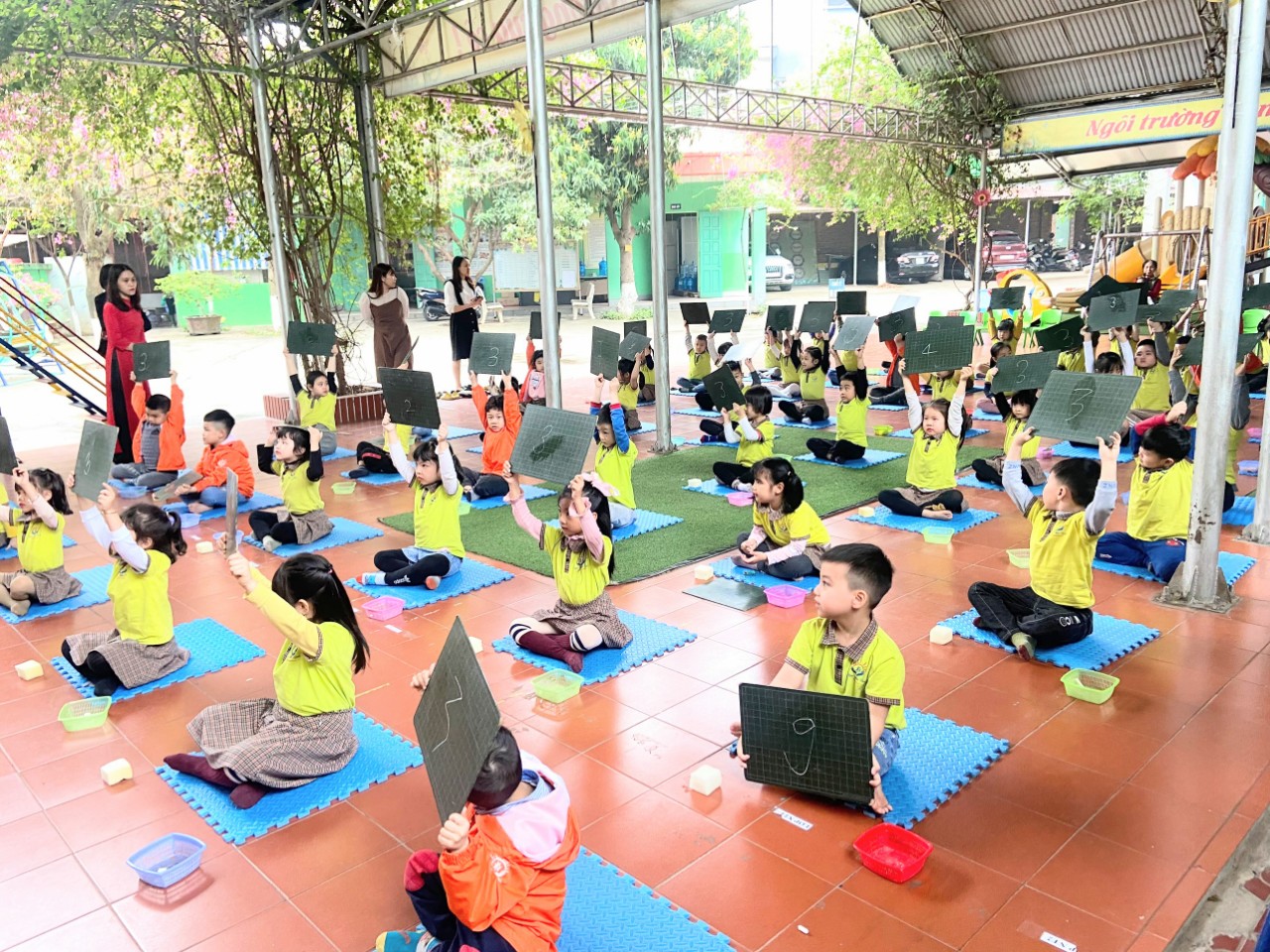 Slide e6c0ac25-072c-4655-b157-b2e0cbcdce1f