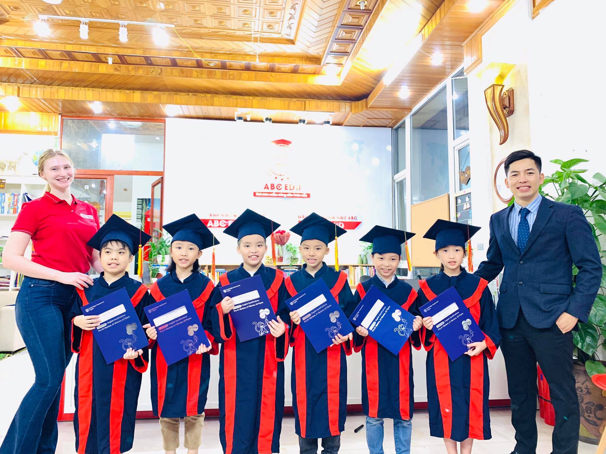 Slide d39da5c3-ab4e-45a0-8862-dad5eb51b168