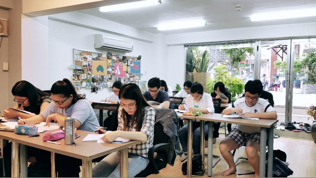 Slide 77546f28-d6fc-4969-bfe9-3c4069284cff