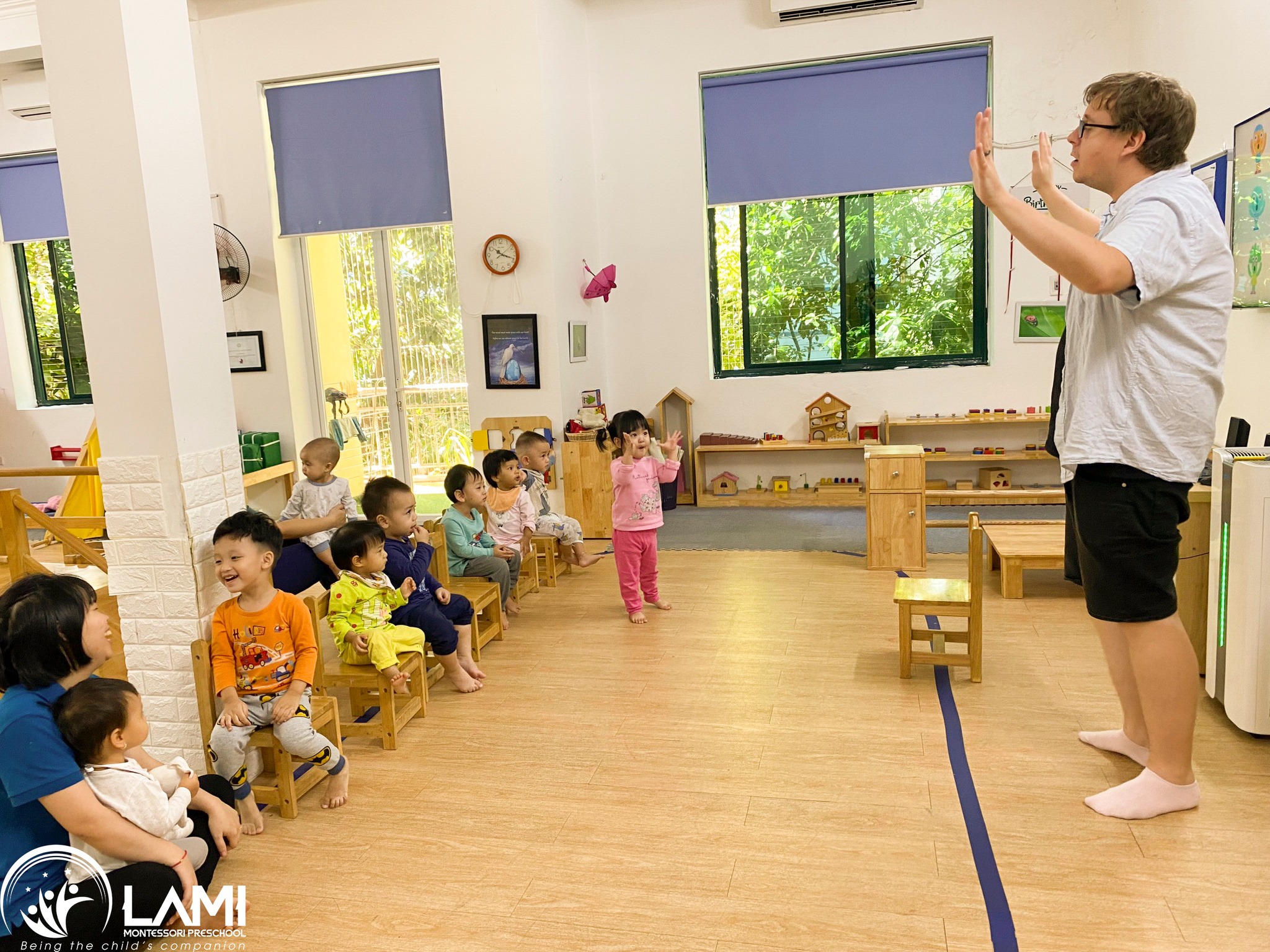 Slide ef69bd8c-e2d0-4fe8-a035-5db658fd8512