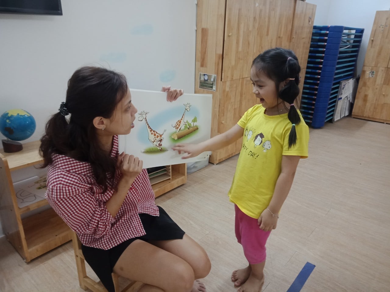 Slide b32dbd76-12cf-4c6d-a5ca-576e1a1844a7