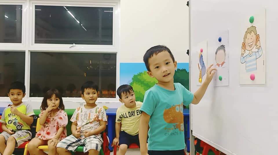 Slide 6915d531-db82-433f-9de7-17dd8773022c