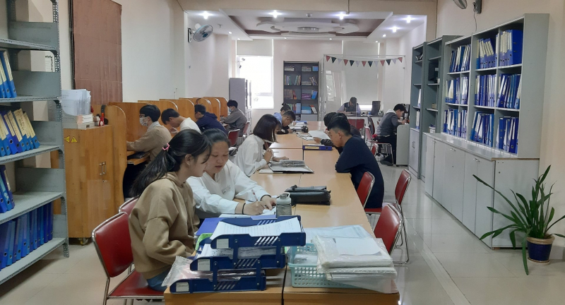 Slide d4fed0c4-7914-4088-9382-fbf2f3c556c9