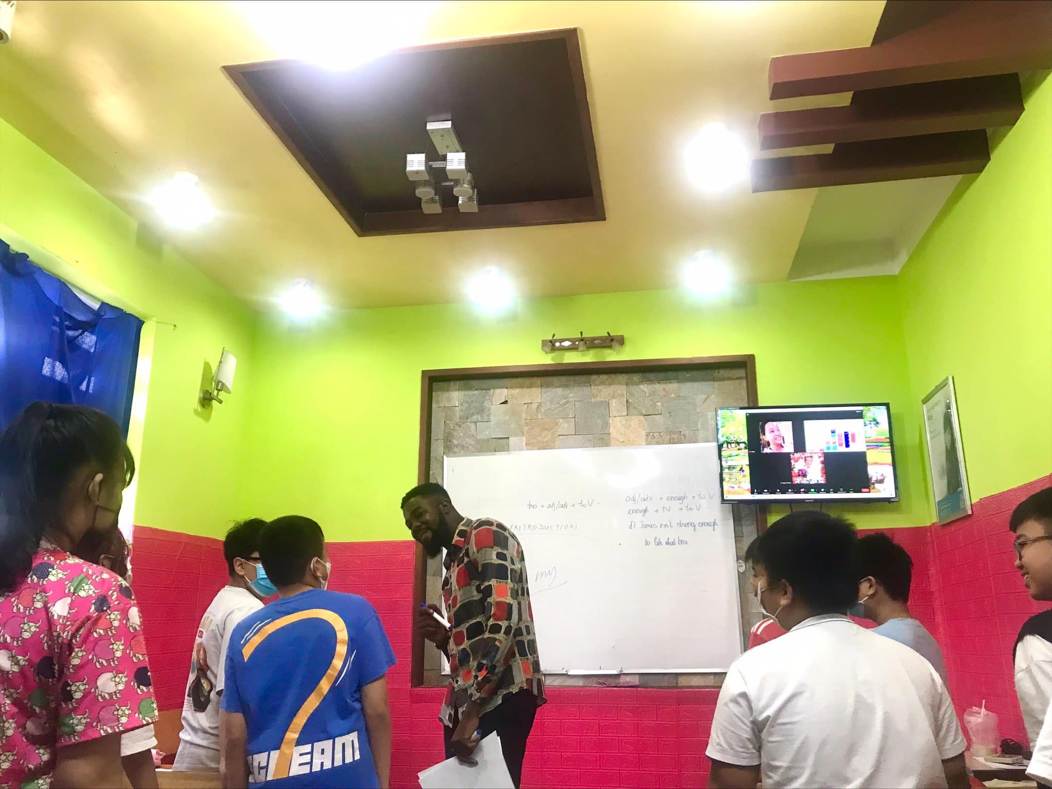 Slide 7ec78fbf-f92a-40e0-9c68-f67becdc9ed2