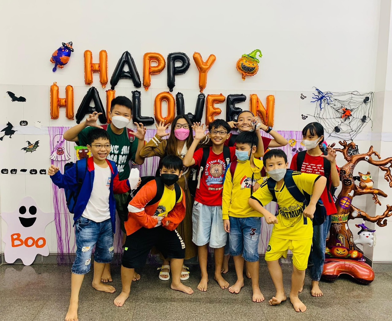 Slide 460f2c94-b00e-4a34-b94b-60d70ff68efe