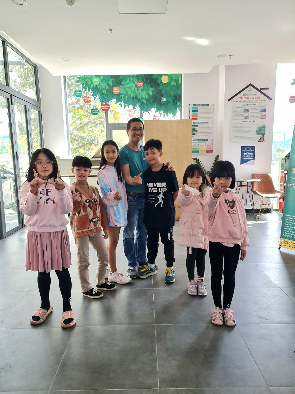 Slide e312c932-22e9-4def-90a1-70ee0a746e10