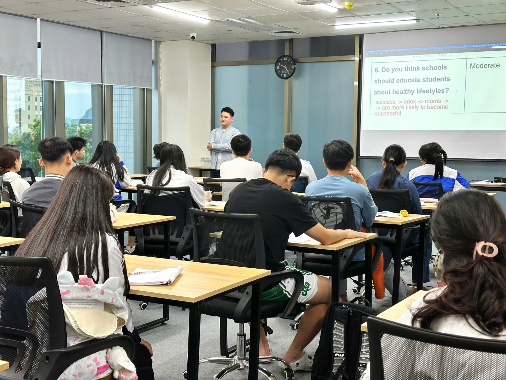 Slide f1ebb919-5d52-4ca2-8afb-d2010a5cea55