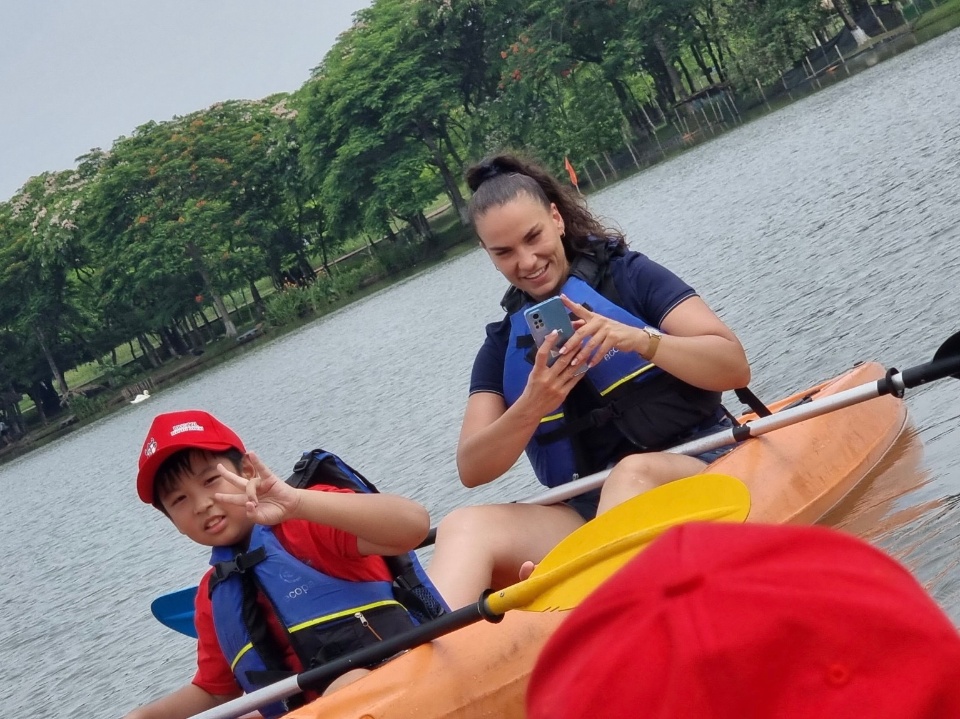 Slide 35152ca0-9ed0-4f81-aebd-0d7bdc4f45d9