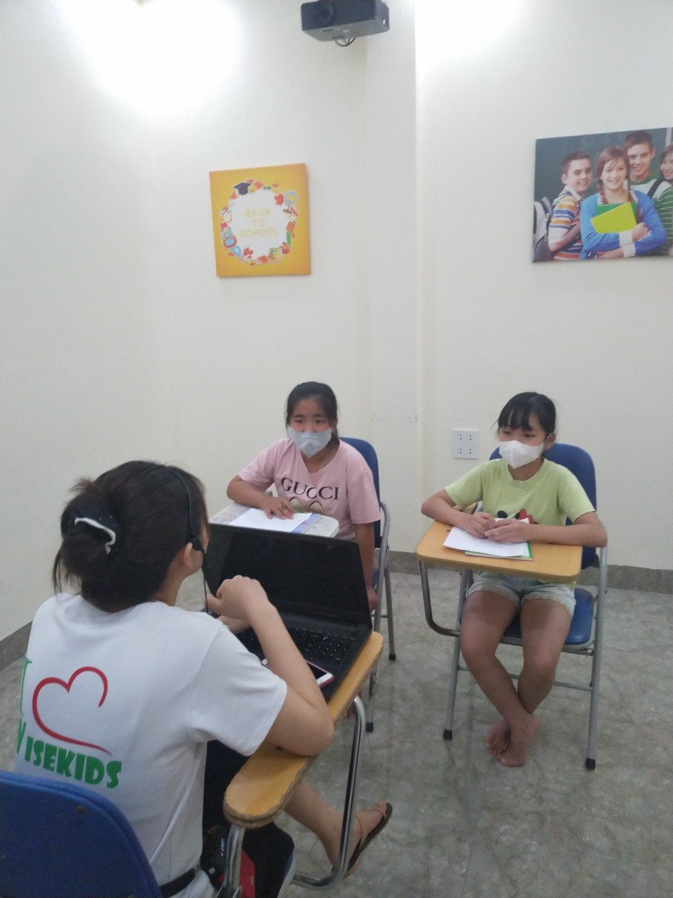 Slide 4d7c8093-f06e-4495-9cf1-f51ae73471aa