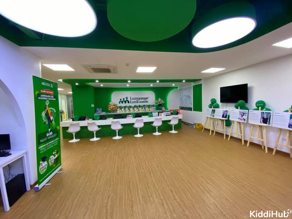 Slide c5c28174-841b-407f-9354-4ce62c3e9e1c