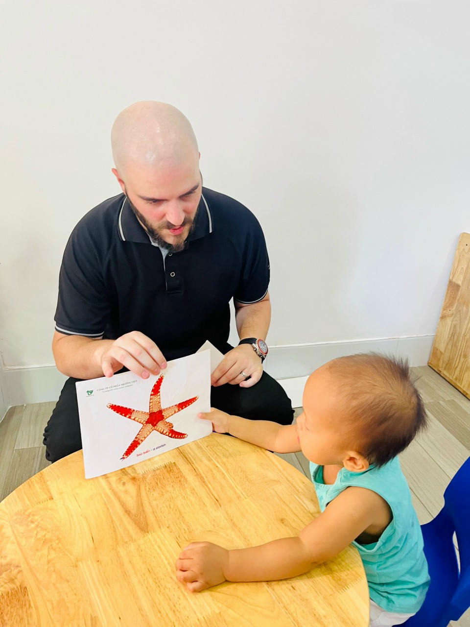 Slide d30eb409-bd79-499c-b2e9-9db944d8e9ee