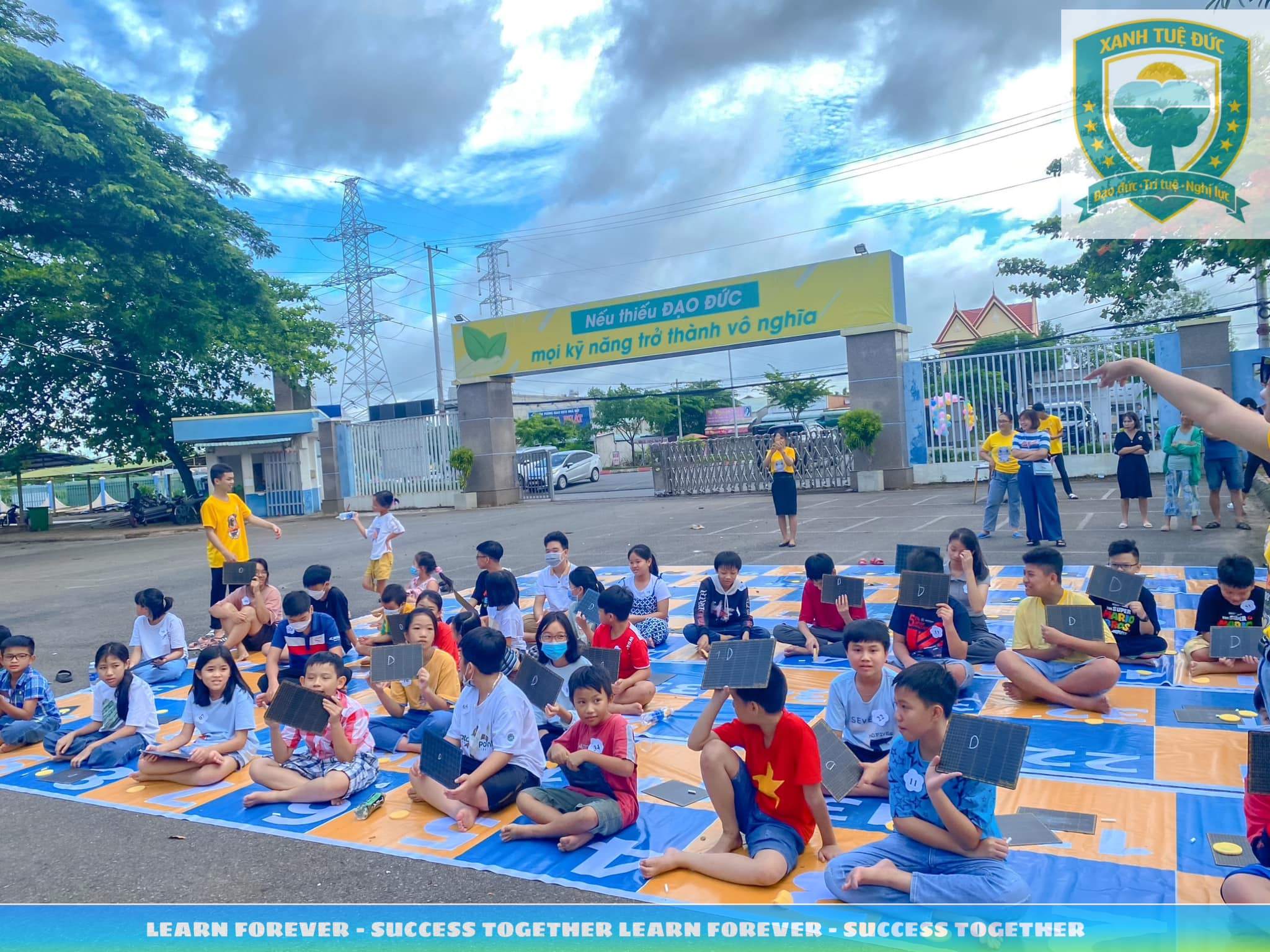 Slide 89dacdca-d247-4cd3-8e87-701572315128