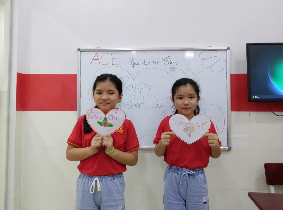 Slide 40b8f13c-bb65-4d21-8c81-8383889bf7cb