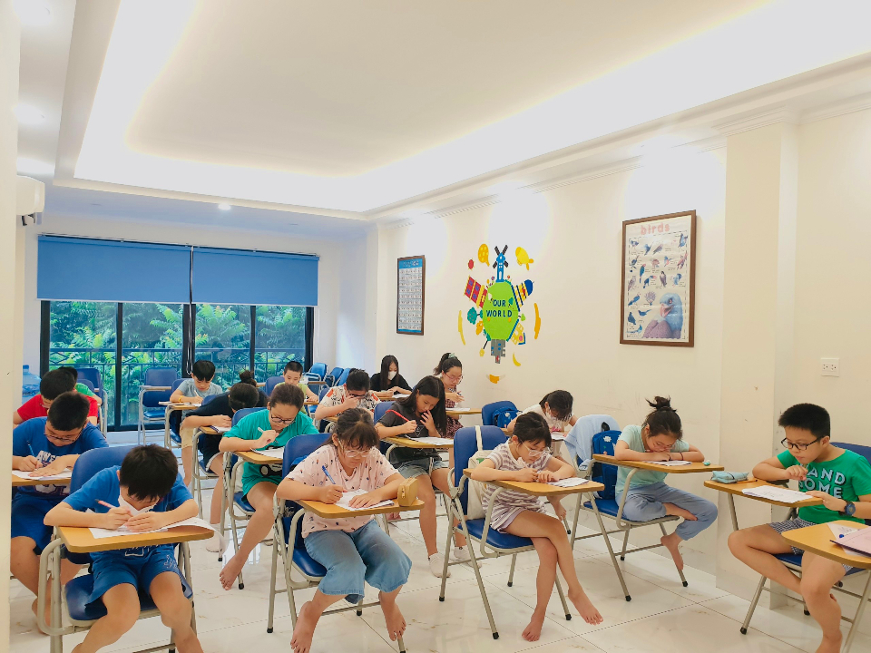 Slide 12095b5d-b5c4-43a2-858d-6bd888d8fd59